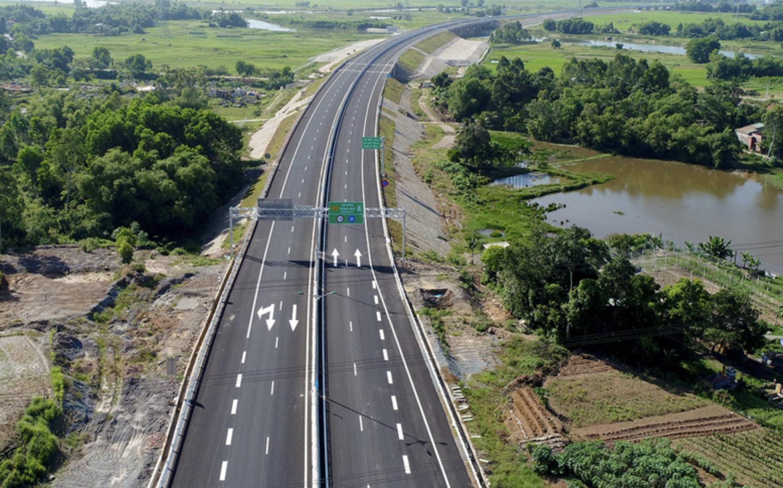 Đồng Nai chuẩn bị khởi công và khánh thành loạt dự án hạ tầng trọng điểm trị giá hơn 50.000 tỷ đồng Đồng Nai chuẩn bị khởi công và khánh thành loạt dự án hạ tầng trọng điểm trị giá hơn 50.000 tỷ đồng